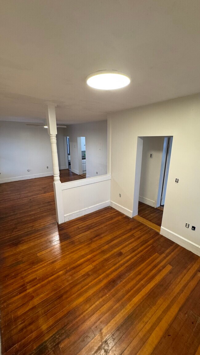 Photo - 70 Edwards St Unit 3