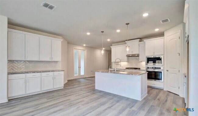 Photo - 1636 Seekat Dr Casa