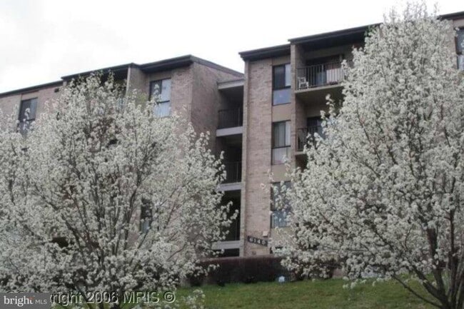 Building Photo - 6145 Edsall Rd Unit 6145J Rental