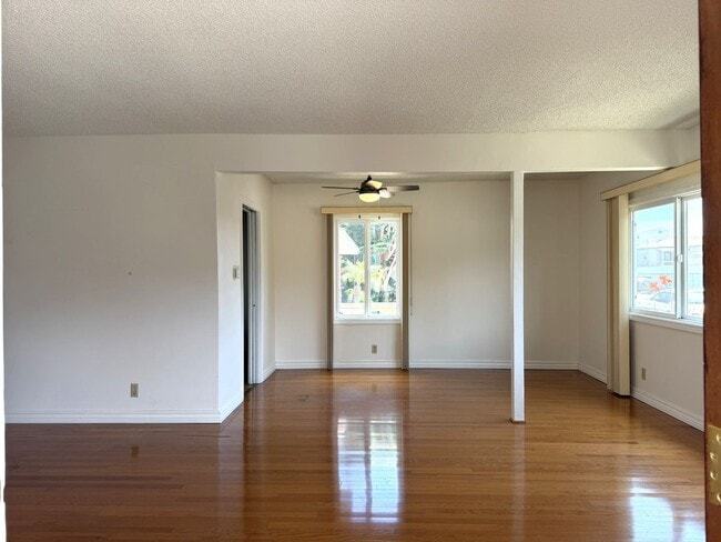 Photo - 836-836 W 25th St Unidad 834