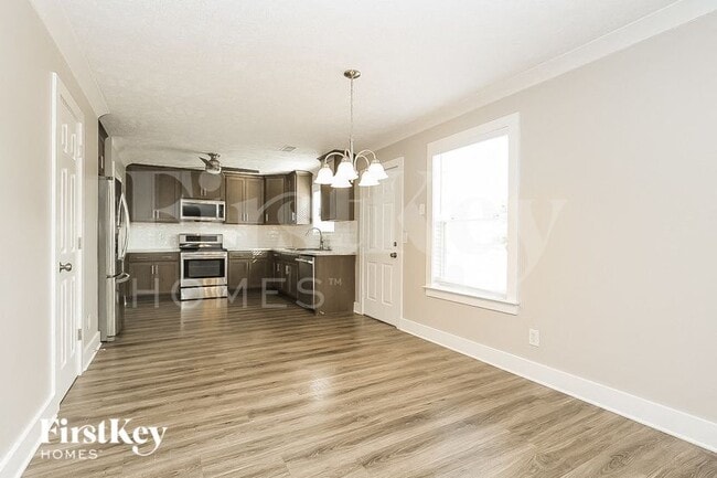 Photo - 6001 Burnett Cir