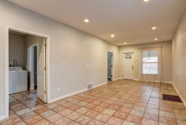 Photo - 2231 Federal Blvd