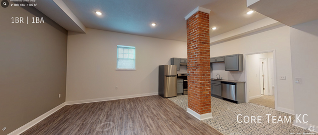 Building Photo - 1 Bedroom 1 Bathroom Renovated with Brick Unit 7 Rental