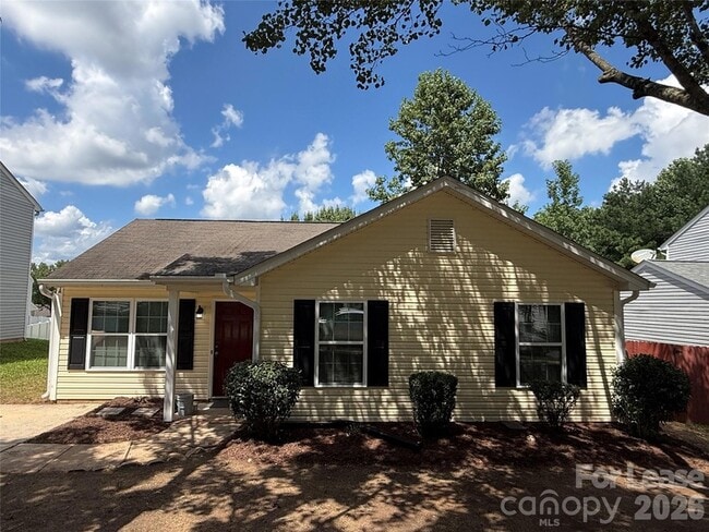 Photo - 404 Kingville Dr