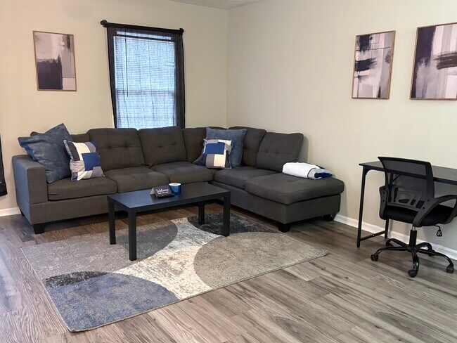 Photo - 1605 Willowby St