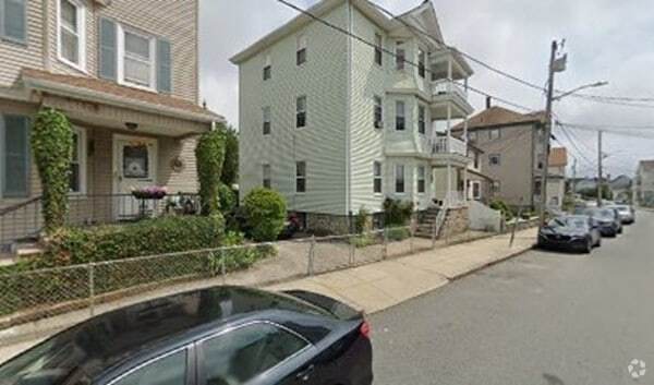 Building Photo - 121 Almy St Unit 3 Rental