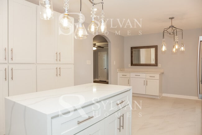 Photo - Lease today! No extra charge for contentment and relaxation!