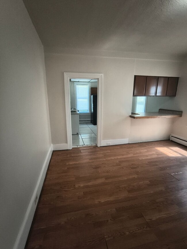 Building Photo - 716-718 Winchester Ave Unit 718 Rental