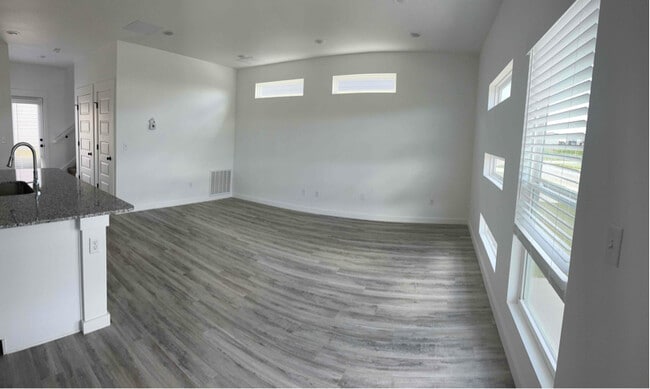 Photo - 1031 Kentucky Ave