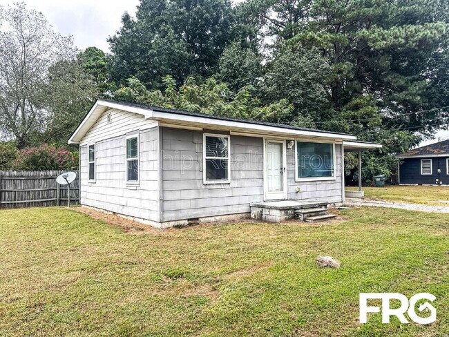 Photo - 122 Blaire Ln