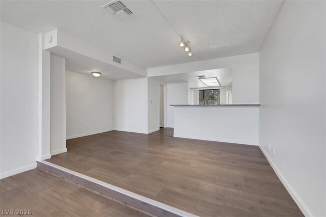 Photo - 6506 Ironbark Ln