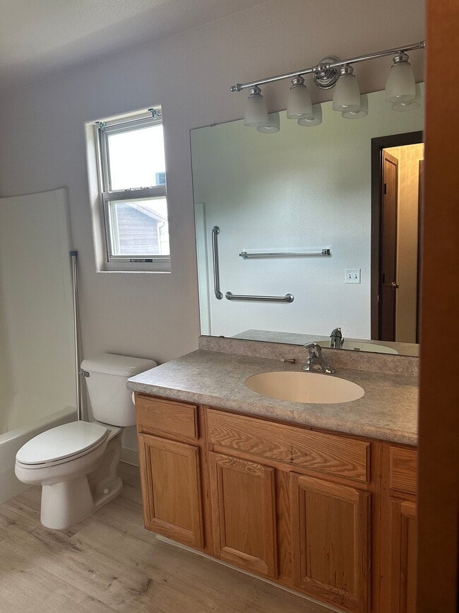 Photo - 3390 Canyon Dr Unidad D17