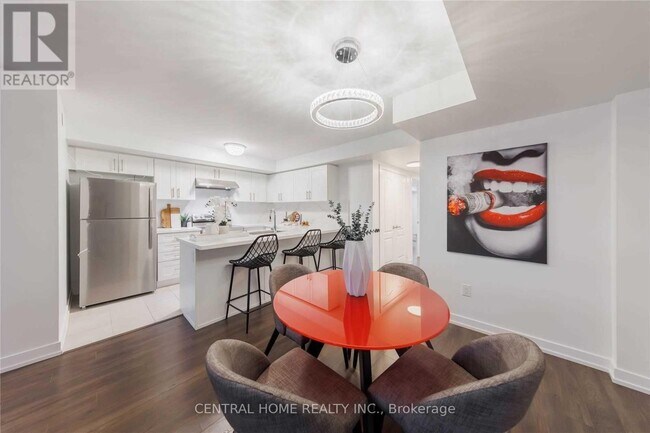 Photo - 2 Westmeath Ln