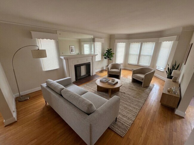 Building Photo - 12847 Maiden St Unit 1 (Lower)