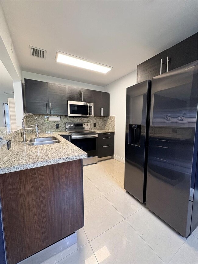 Photo - 1116 N 61st Ave