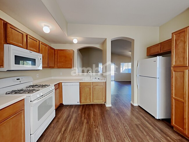 Photo - 16170 W Jefferson St