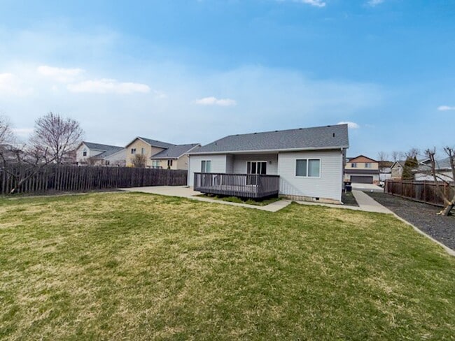 Photo - Beautiful 3 Bed, 2 Bath Home in Golden Hills