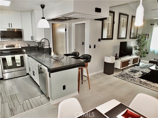 Photo - 15000 Downey Ave Unidad 259 Rental