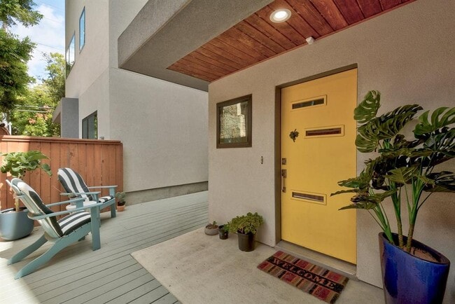 Photo - 2301 Bluebonnet Ln Unit 2
