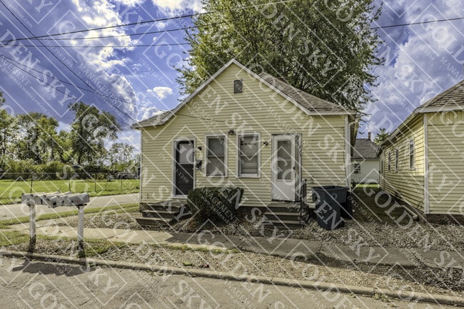 Building Photo - 625 S Mound St