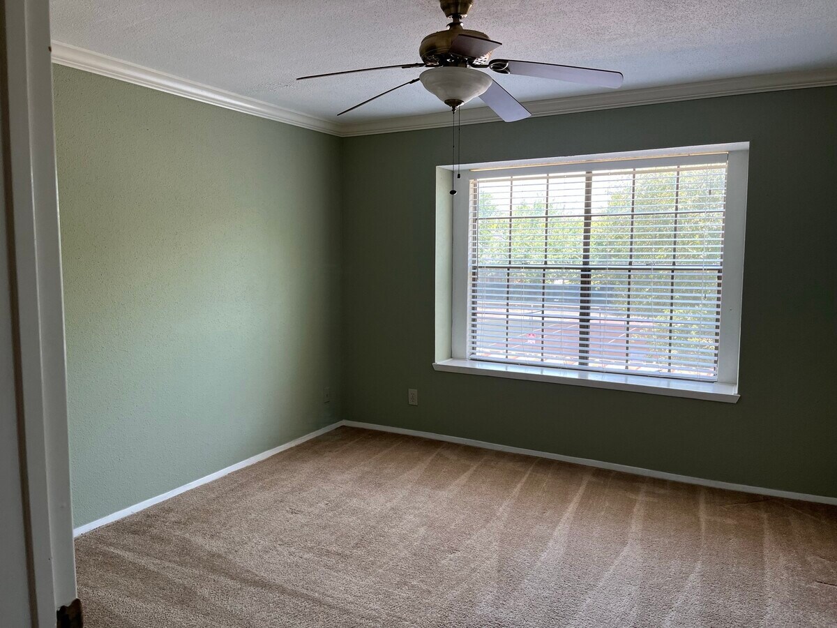 Photo - 4444 Victory Dr Unit 1302