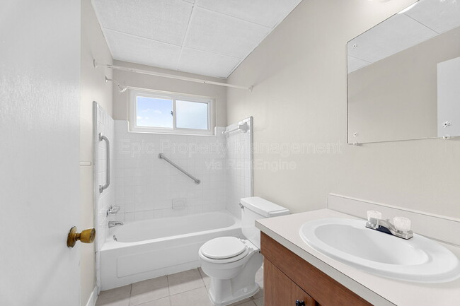 Photo - 426 Oak St Unit 446 7