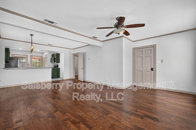 3824 Collinwood Ave