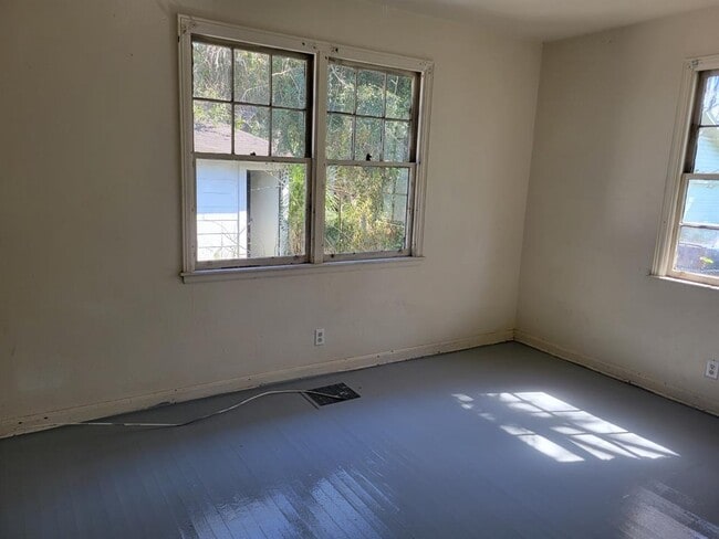 Photo - 7223 N Pearl St