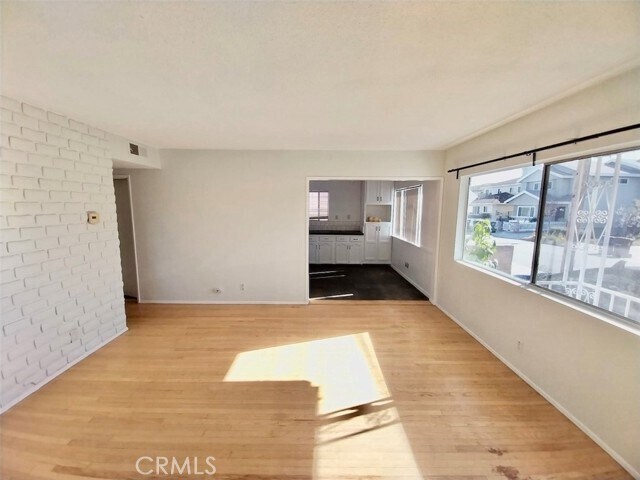 Photo - 4465 W 142nd St Unit D