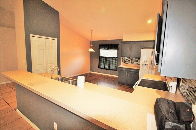 Photo - 222 Churchill Ct