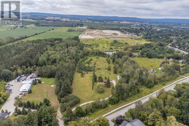 Photo - 321 Warrington Rd