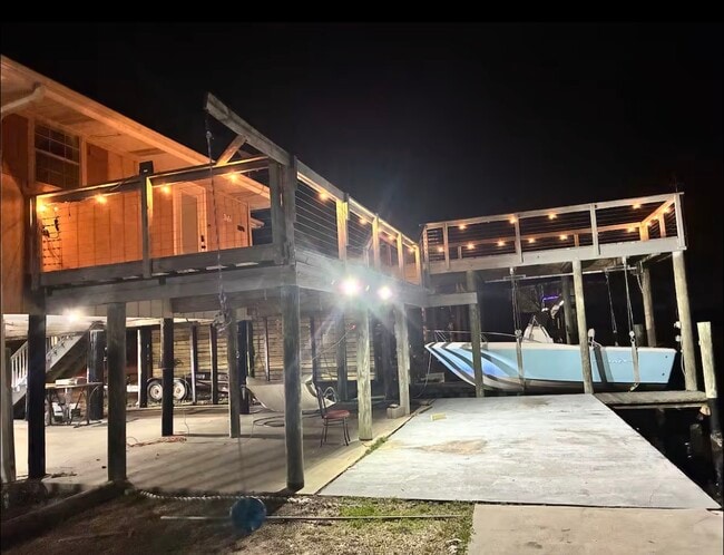 Building Photo - 213 Terry Dr