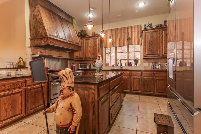 Photo - 4226 Meadowview Ln