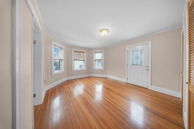 Photo - 10 Bigelow St Unit 2