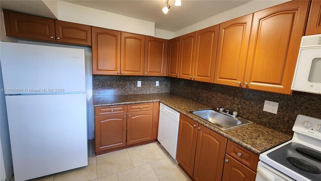 Photo - 3195 Foxcroft Rd Condo Unit F110