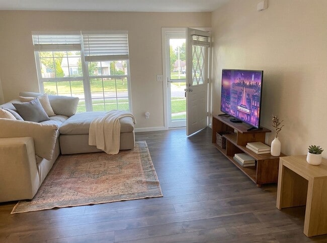 Photo - 2 Bed / 2 Bath Single Family Home in Lakewood | $2,300/mo