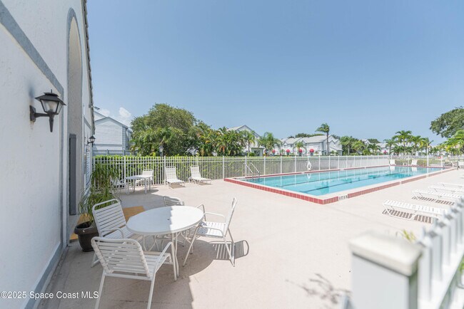 Photo - 401 Seaport Blvd