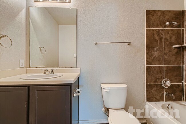 Photo - 15305 Cooks Petrel