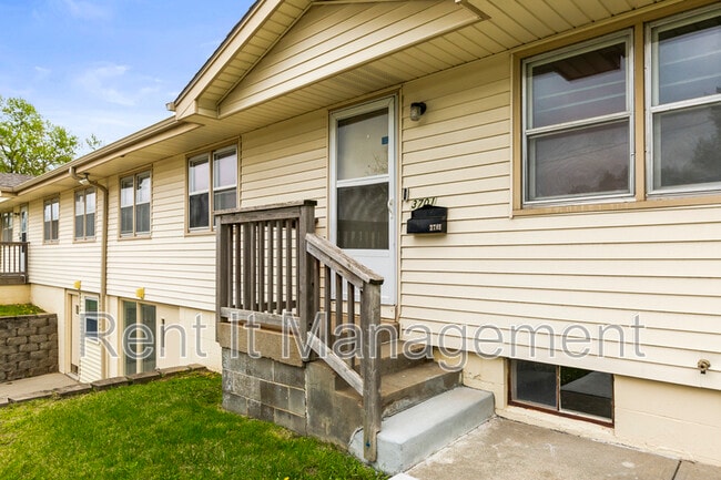 Photo - 3701 Saratoga St