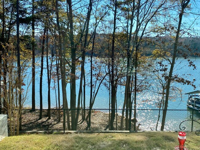 Photo - 3 Bedroom 2.5 Bathroom