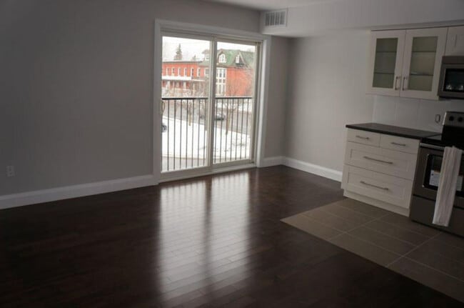 Photo - 164 Main St Unité 3