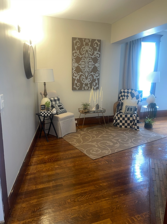 Photo - 208 Buckingham St Unit Apartment 1