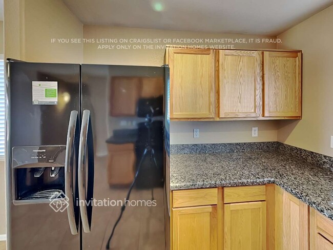 Photo - 1065 E Omega Dr