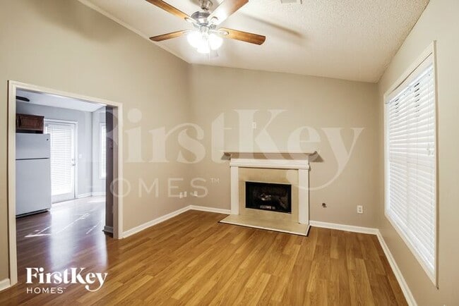 Photo - 4131 Warren Rd