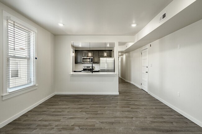 Photo - 324-326-326 Darby Rd Unit 2L