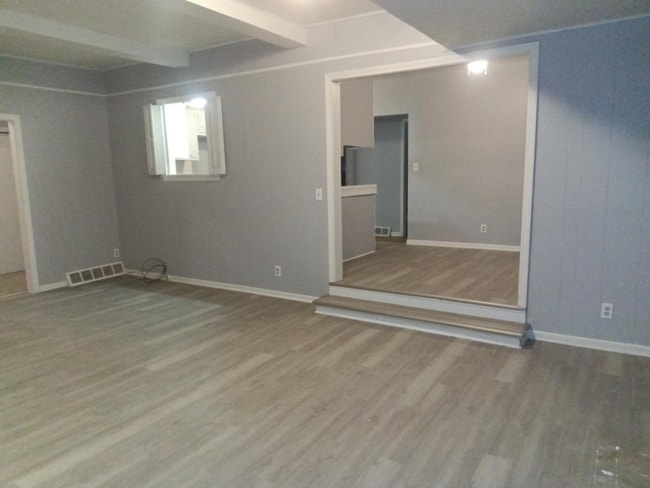 Photo - 1103 Lippincott Blvd