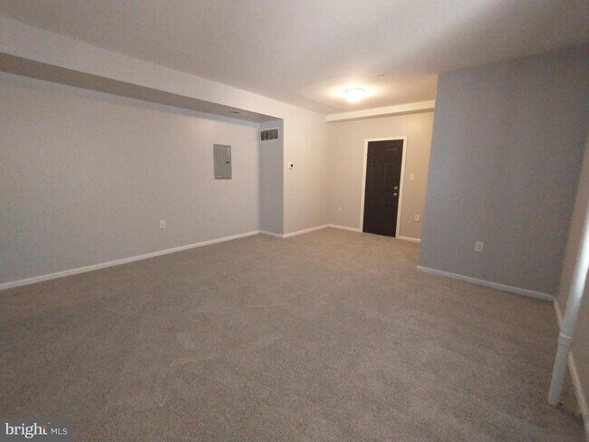 Photo - 307 Dolphin St Unit 1F