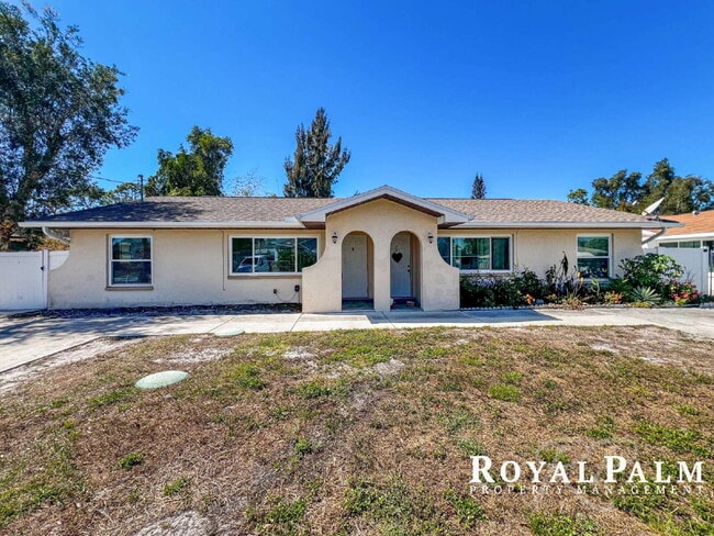 Photo - 2 Bed / 1 Bath | Fort Myers | Spring Into This One and Save $500
