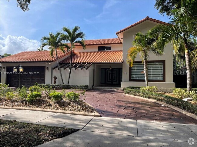 Building Photo - 4 bedroom in Miami Lakes FL 33016 Rental