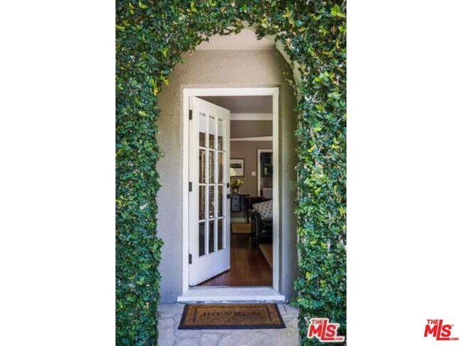 Photo - 859 N Spaulding Ave